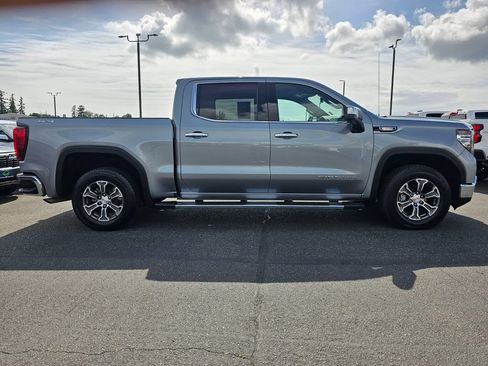 Used 2025 GMC Sierra 1500 SLT w/ SLT Convenience Package AWD/4WD image 2