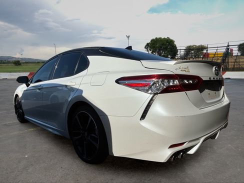 Used 2020 Toyota Camry XSE w/ Navigation Package FWD image 4