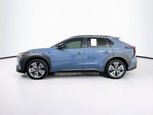 Used 2023 Subaru Solterra AWD image 4