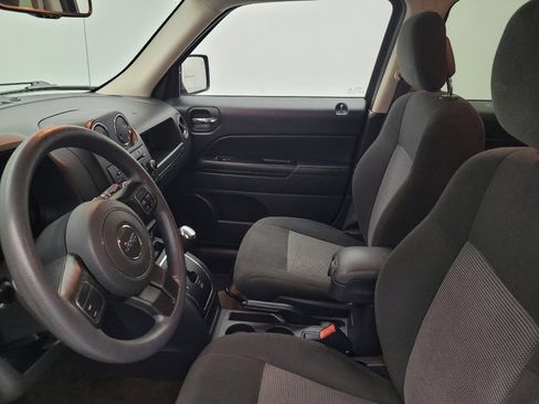 Used 2017 Jeep Patriot Sport w/ Power Value Group image 17
