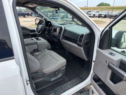 Used 2019 Ford F150 XLT w/ Equipment Group 301A Mid RWD image 14