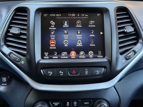 Used 2016 Jeep Cherokee Limited w/ Luxury Group AWD/4WD image 36