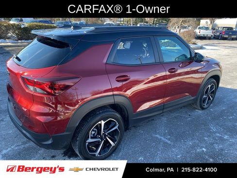 Used 2023 Chevrolet TrailBlazer RS w/ Sun and Liftgate Package image 3