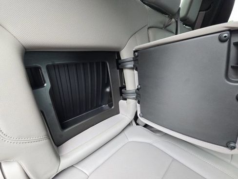 Used 2022 GMC Sierra 1500 SLT w/ SLT Premium Plus Package image 19