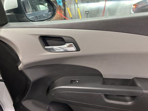 Used 2015 Chevrolet Sonic LT image 23