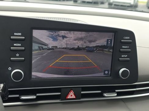 Used 2023 Hyundai Elantra SEL FWD image 20
