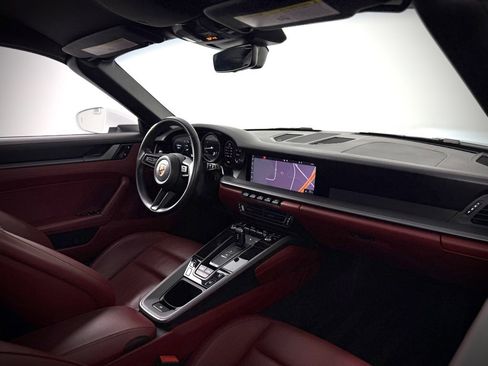 Used 2020 Porsche 911 Carrera 4S image 24