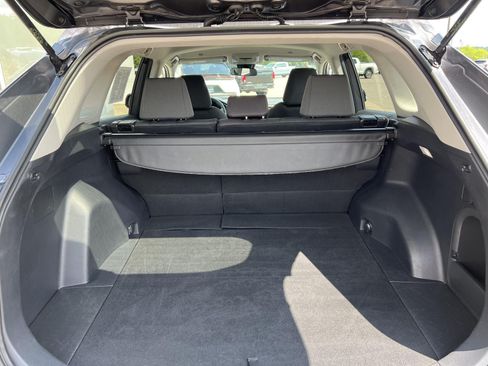 Used 2025 Toyota RAV4 XLE AWD/4WD image 17