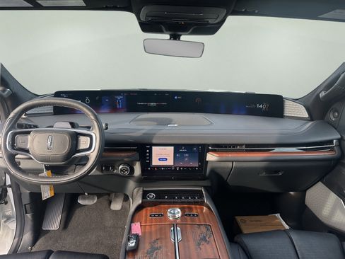 New 2025 Lincoln Navigator Black Label image 13