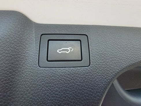 Used 2017 Hyundai Santa Fe Sport FWD image 12