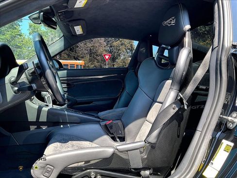 Used 2019 Porsche 911 GT2 RS RWD image 21