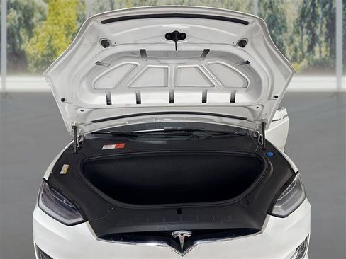 Used 2016 Tesla Model X 60D AWD/4WD image 11