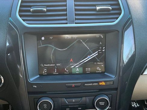 Used 2017 Ford Explorer XLT w/ Equipment Group 202A image 14