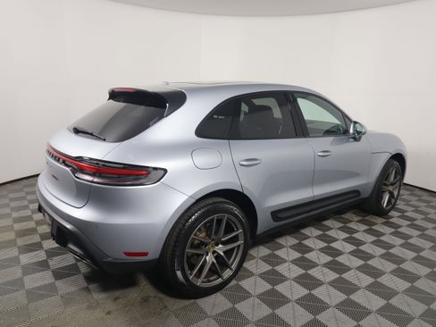 Certified 2023 Porsche Macan image 11