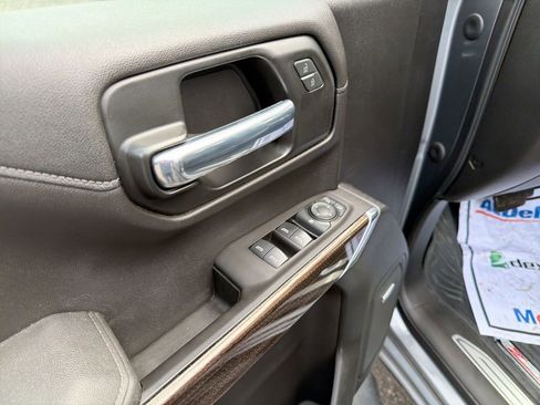 Used 2021 Chevrolet Silverado 1500 LT Trail Boss image 22