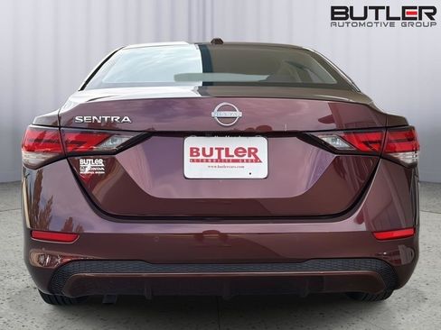 Used 2025 Nissan Sentra SV FWD image 5