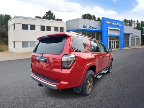 Used 2024 Toyota 4Runner TRD Off-Road Premium image 4