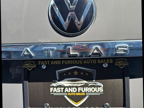 Used 2021 Volkswagen Atlas Cross Sport SE w/ Panoramic Sunroof Package image 33