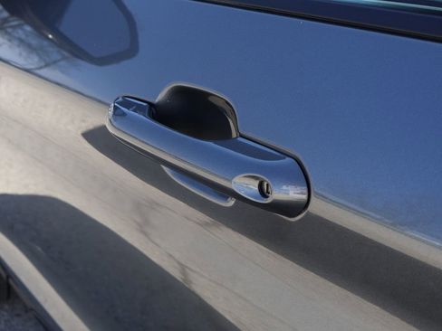 Used 2025 Ford Explorer ST-Line w/ ST-Line Street Pack image 17