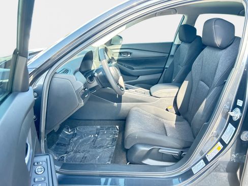 Used 2024 Honda Accord LX image 11