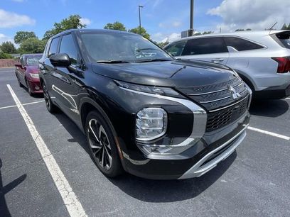Used 2024 Mitsubishi Outlander SE