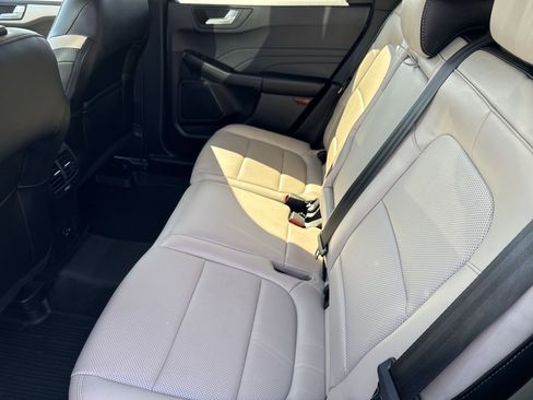 Used 2022 Ford Escape SEL image 24