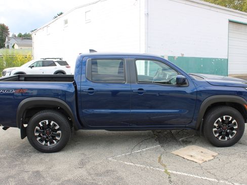 Certified 2022 Nissan Frontier PRO-4X w/ Technology Package AWD/4WD image 6