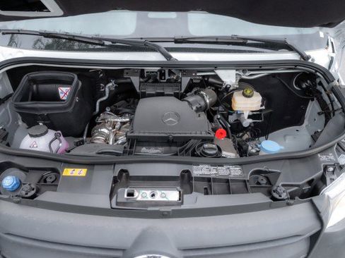 New 2025 Mercedes-Benz Sprinter 2500 image 21