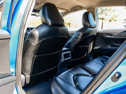 Used 2020 Toyota Camry LE image 41