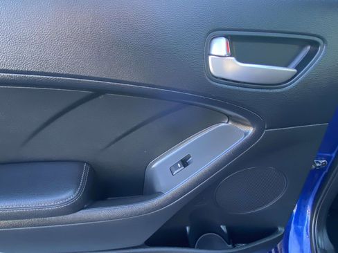 Used 2017 Kia Forte LX w/ LX Popular Package image 11