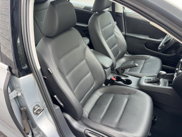 Used 2014 Volkswagen Jetta TDI FWD image 24