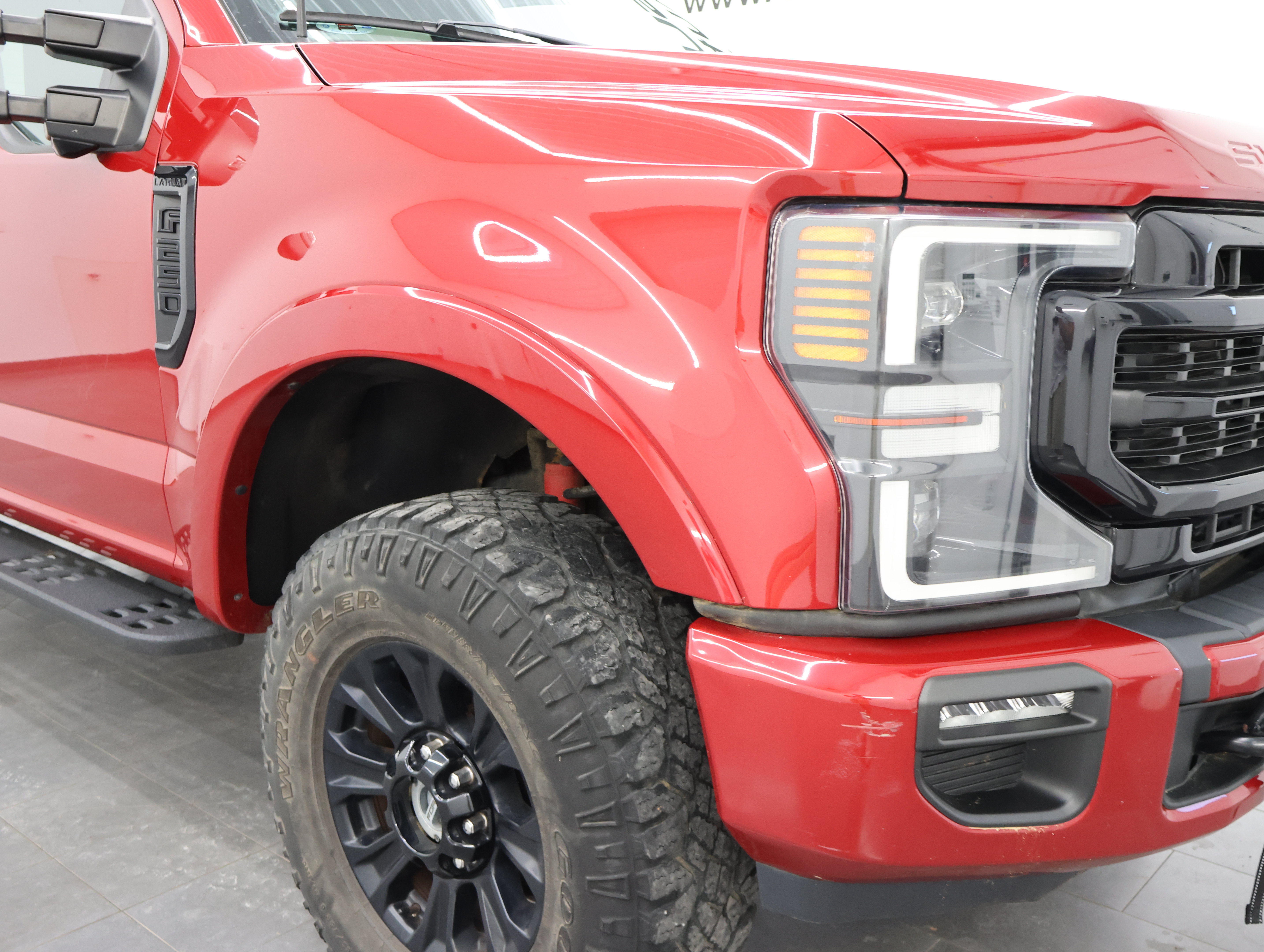 Used 2022 Ford F250 Lariat w/ Tremor Off-Road Package AWD/4WD image 26
