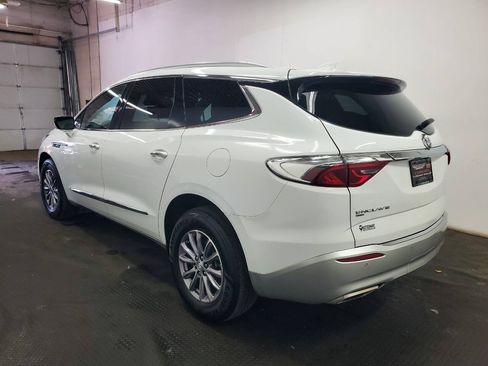 Used 2023 Buick Enclave Essence AWD/4WD image 5