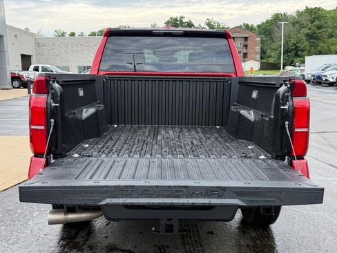 Certified 2026 Toyota Tacoma SR5 AWD/4WD image 4