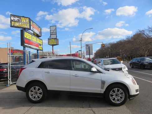 Used 2013 Cadillac SRX Luxury image 8