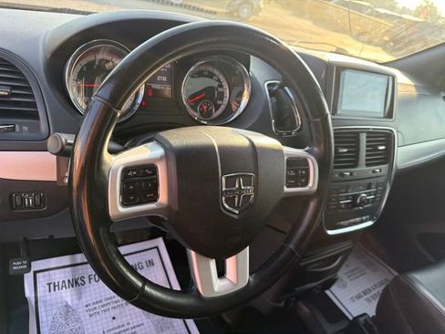 Used 2019 Dodge Grand Caravan GT FWD image 15