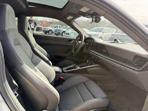 Used 2024 Porsche 911 Carrera image 24