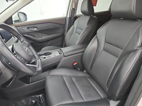 Used 2023 Nissan Rogue SV w/ SV Premium B Package FWD image 15