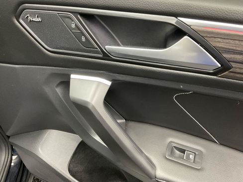 Used 2023 Volkswagen Tiguan SEL R-Line AWD/4WD image 23