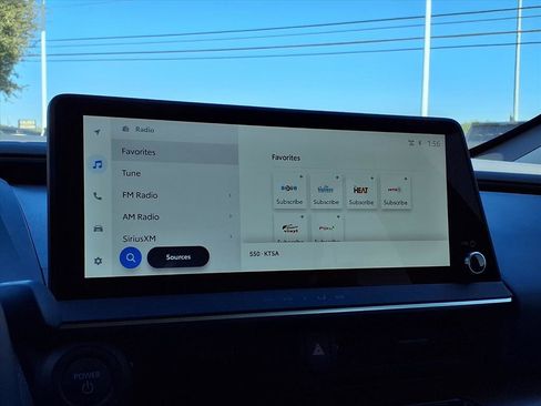 Certified 2025 Toyota Prius LE image 17