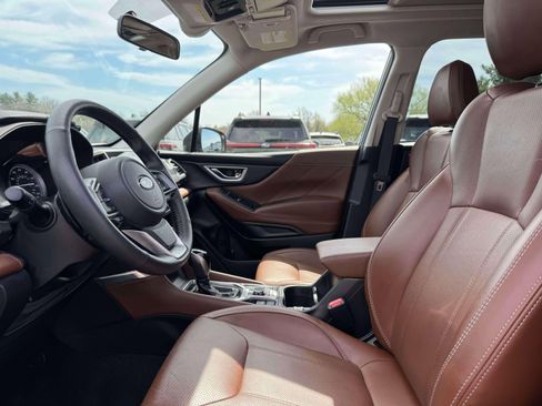 Used 2021 Subaru Forester Touring image 9