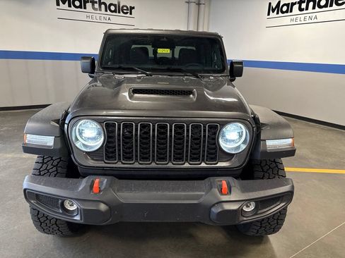 Used 2026 Jeep Gladiator Mojave AWD/4WD image 2