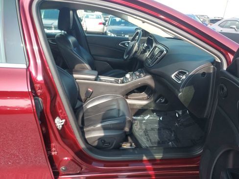 Used 2016 Chrysler 200 Limited FWD image 29