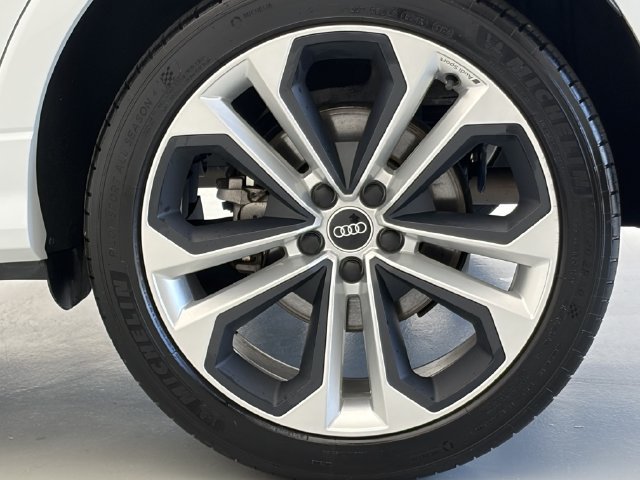Used 2021 Audi Q3 2.0T Premium Plus w/ Premium Plus Package AWD/4WD image 11