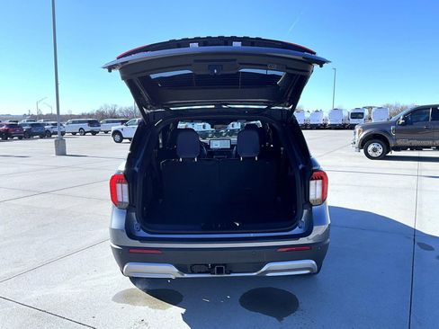 Used 2025 Ford Explorer Platinum w/ LUX Leather Package image 25