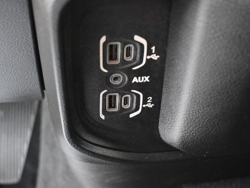 Used 2022 RAM 2500 Big Horn AWD/4WD image 27