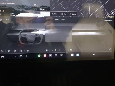 Used 2024 Tesla Cybertruck AWD Crew Cab image 49