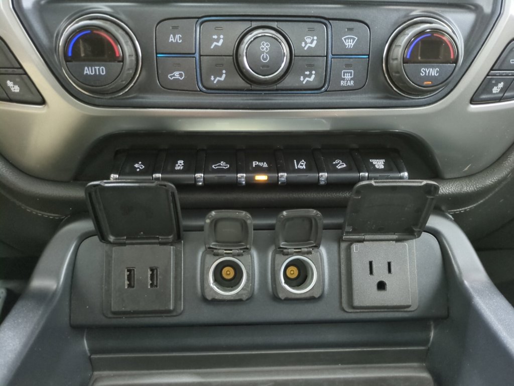 Used 2018 Chevrolet Silverado 2500 LTZ w/ Duramax Plus Package AWD/4WD image 29