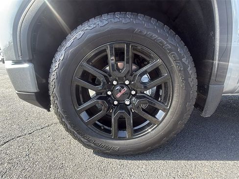 Used 2024 GMC Sierra 1500 Elevation image 19