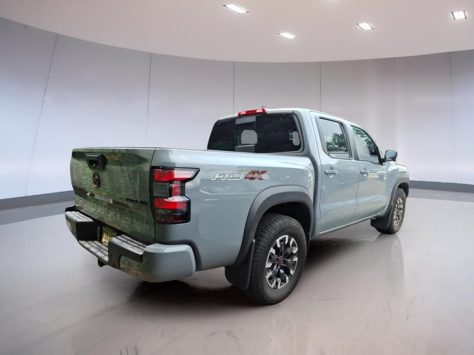 Used 2024 Nissan Frontier PRO-4X w/ Pro Convenience Package AWD/4WD image 4